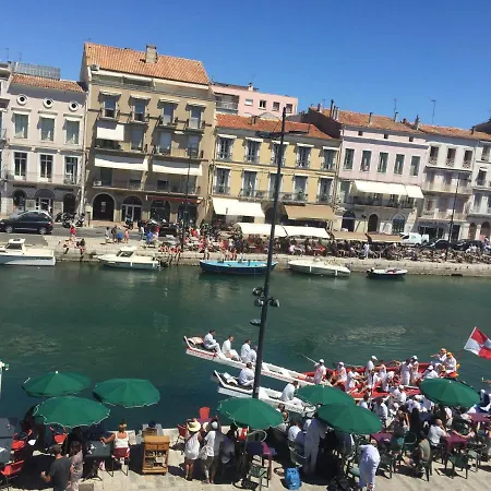 Vues Exceptionnelles Mer, Port Et Toits De Appartement Sète