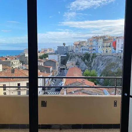 Vues Exceptionnelles Mer, Port Et Toits De Sète