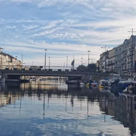 Vues Exceptionnelles Mer, Port Et Toits De דירה *